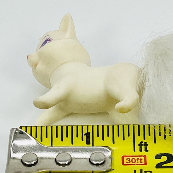 Vintage Barbie Pet Cat White Brushable Tail Figure Toy Replacement Accessory - Picture 6 of 7